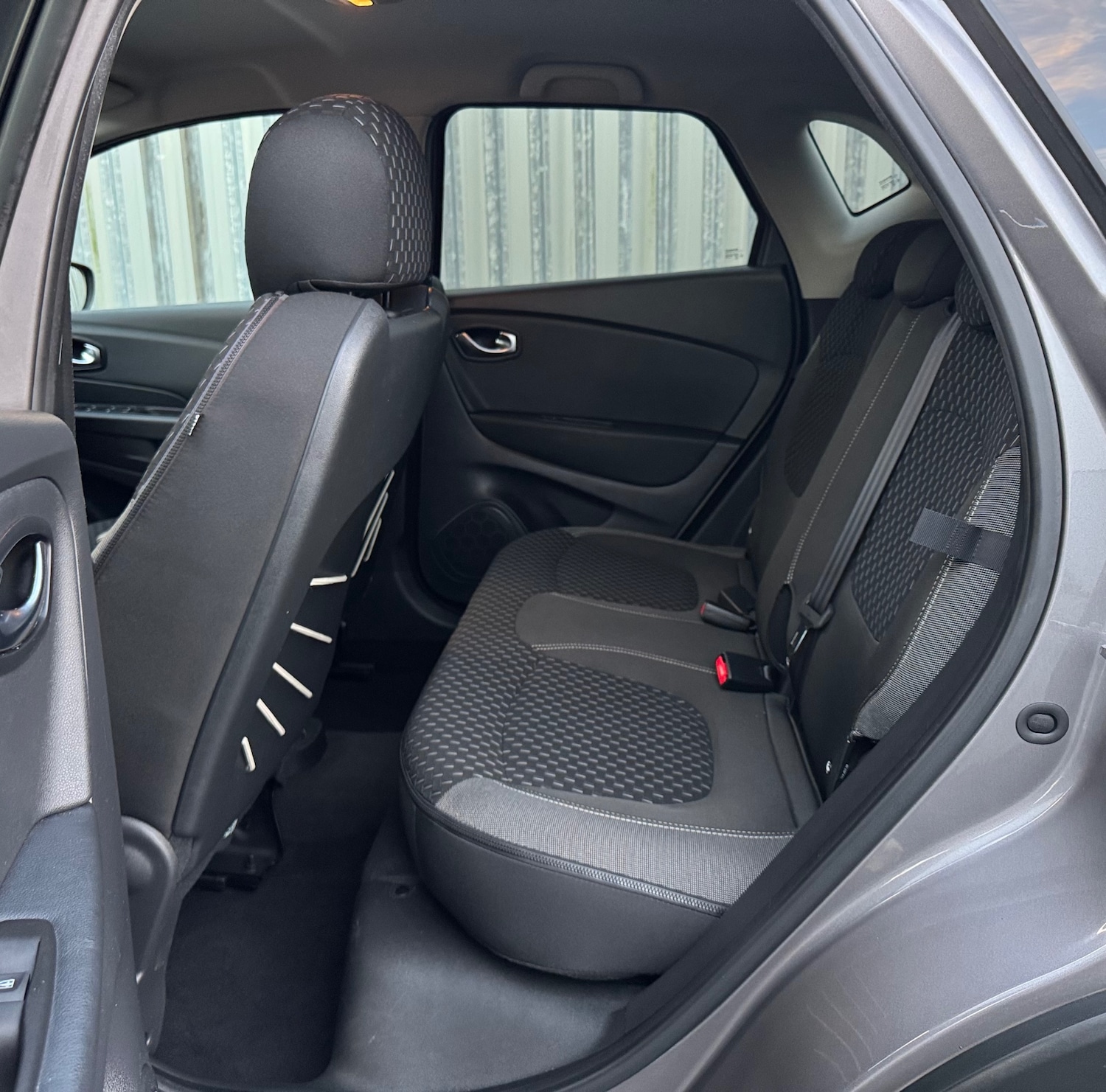 Used Renault Captur 2017 for sale - 76618823: Photo 11