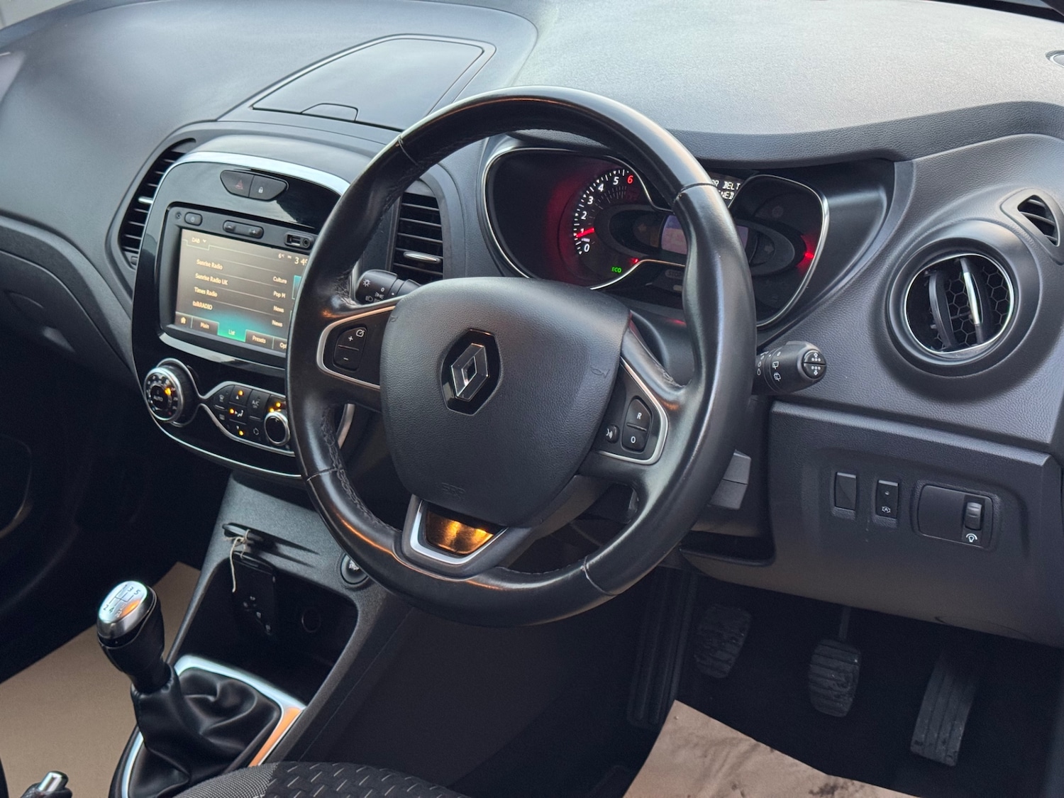 Used Renault Captur 2017 for sale - 76618823: Photo 14