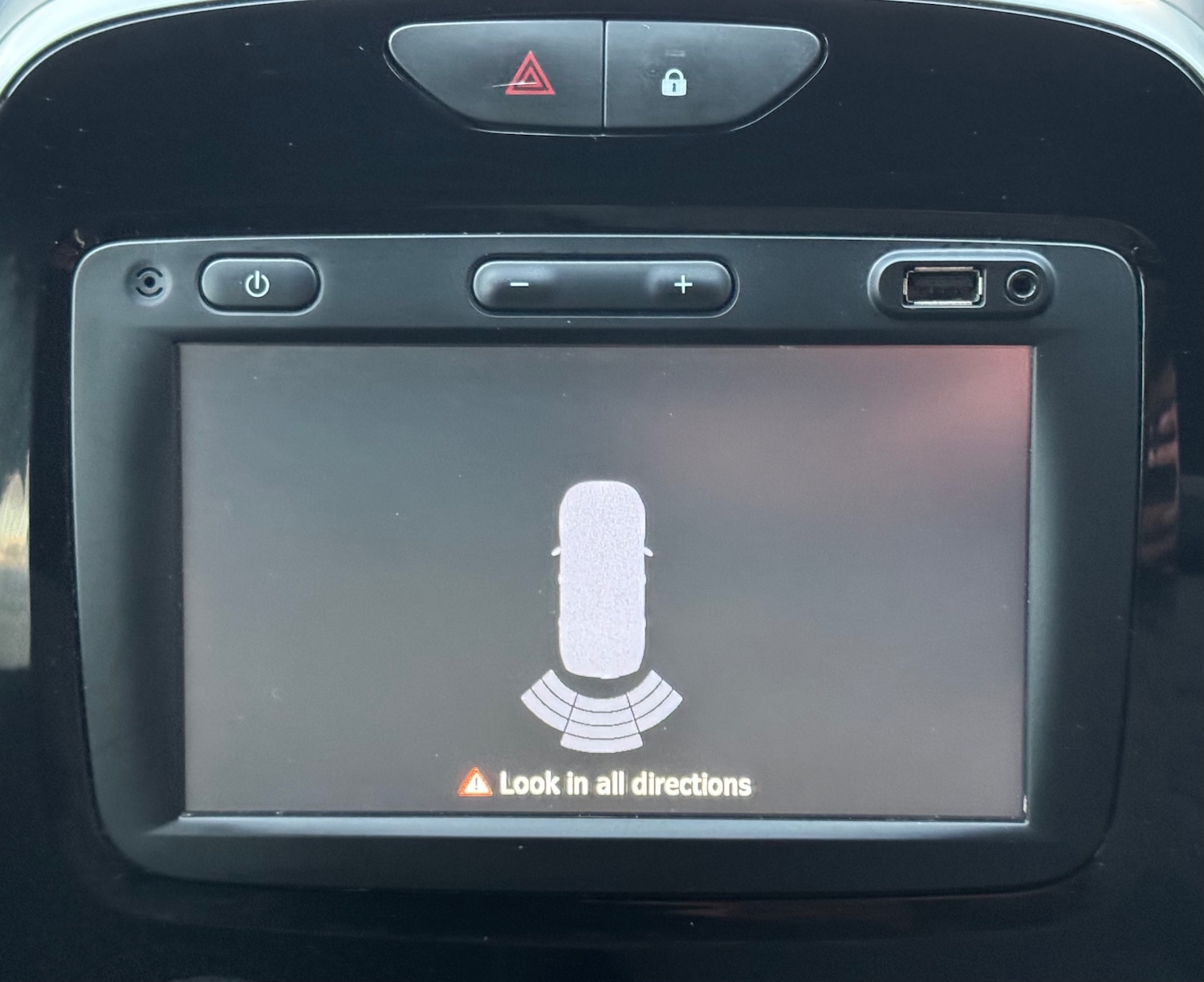 Used Renault Captur 2017 for sale - 76618823: Photo 18