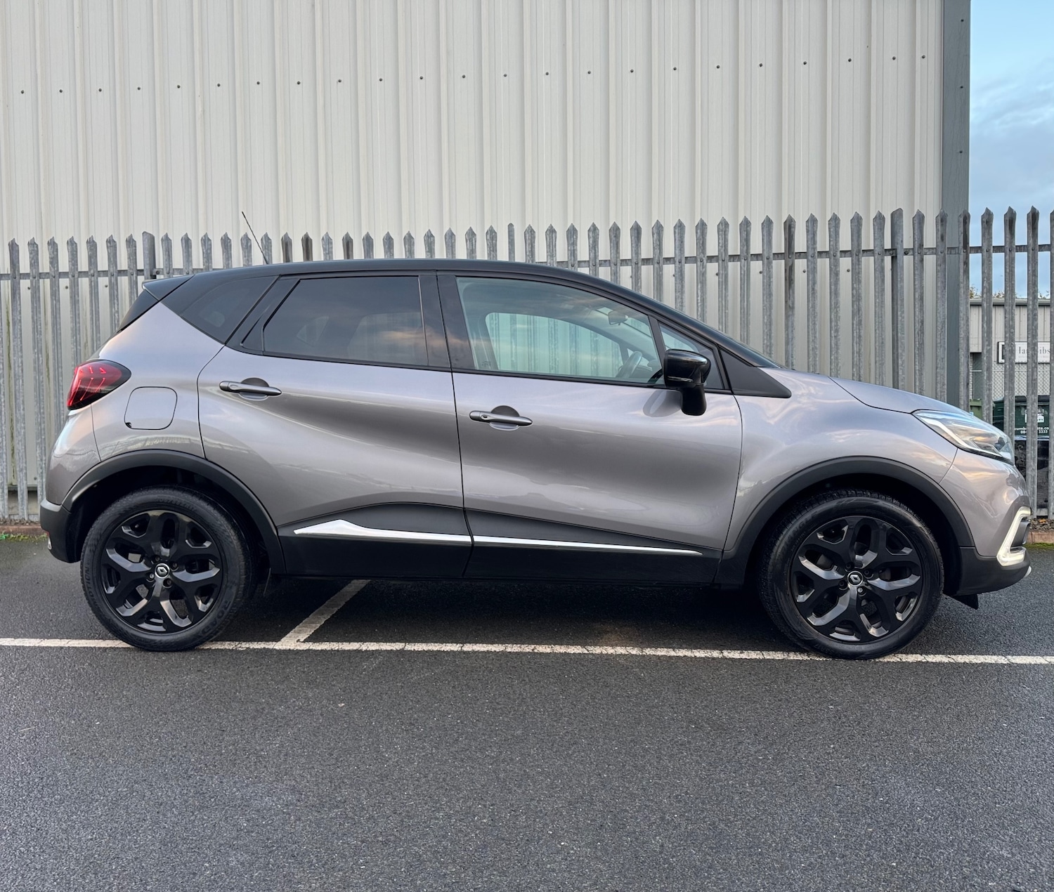 Used Renault Captur 2017 for sale - 76618823: Photo 7