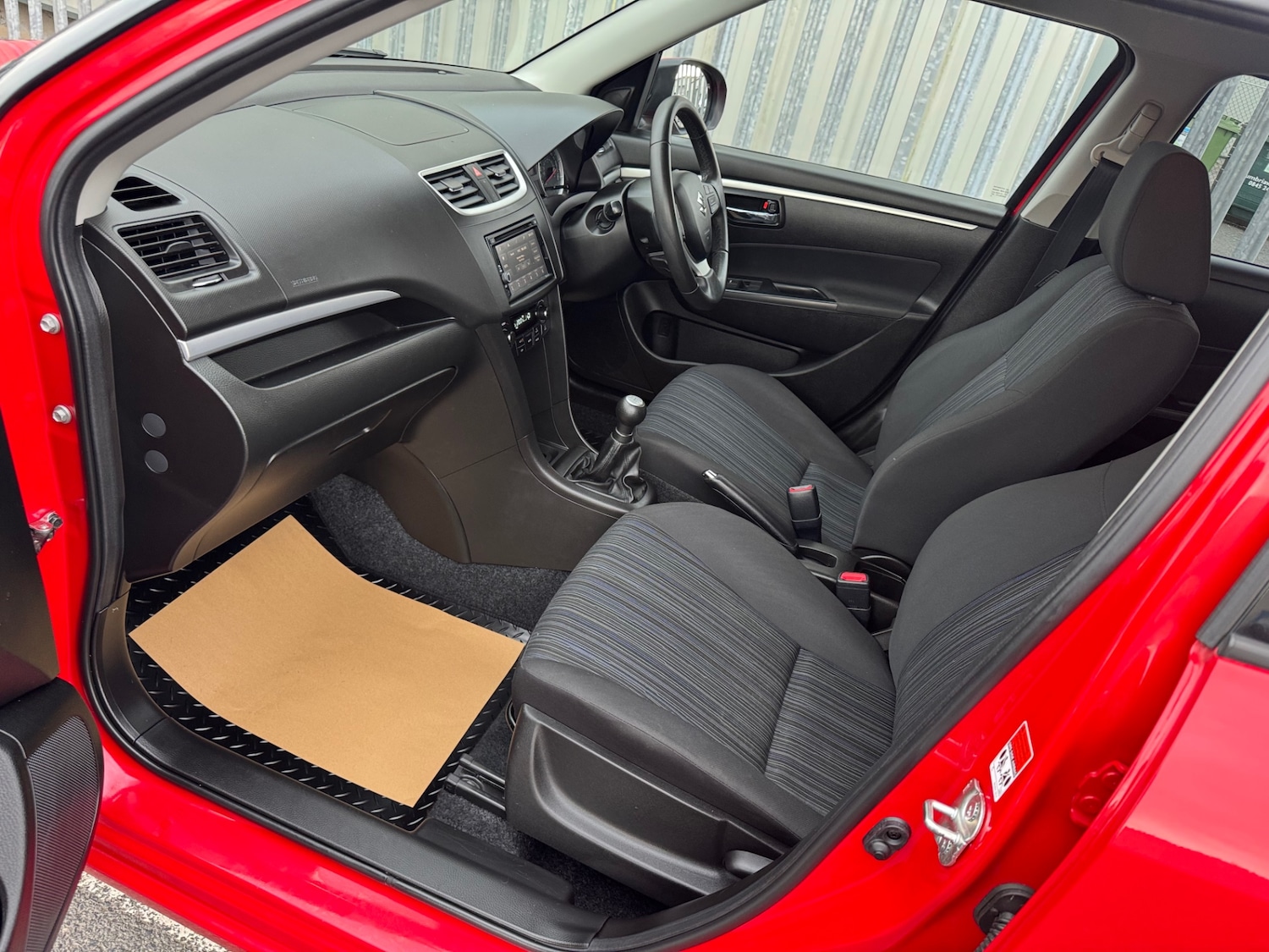 Used Suzuki Swift 2016 for sale - 77668804: Photo 10