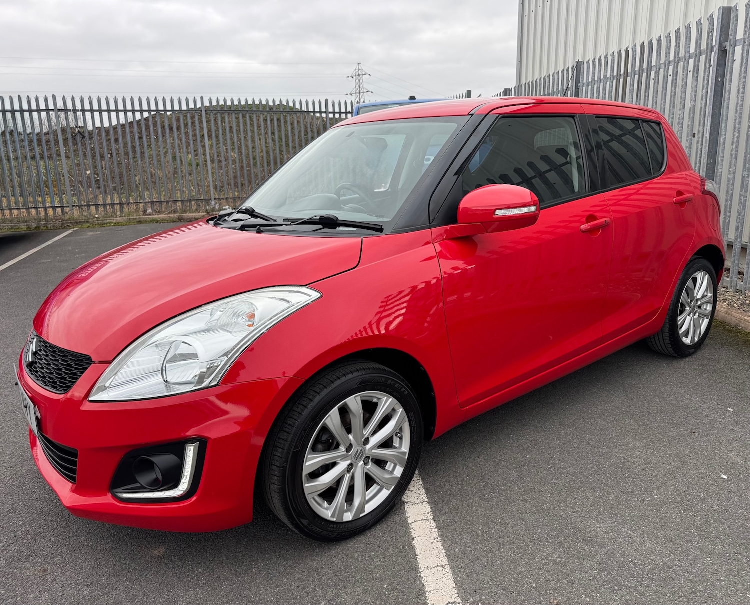 Used Suzuki Swift 2016 for sale - 77668804: Photo 2