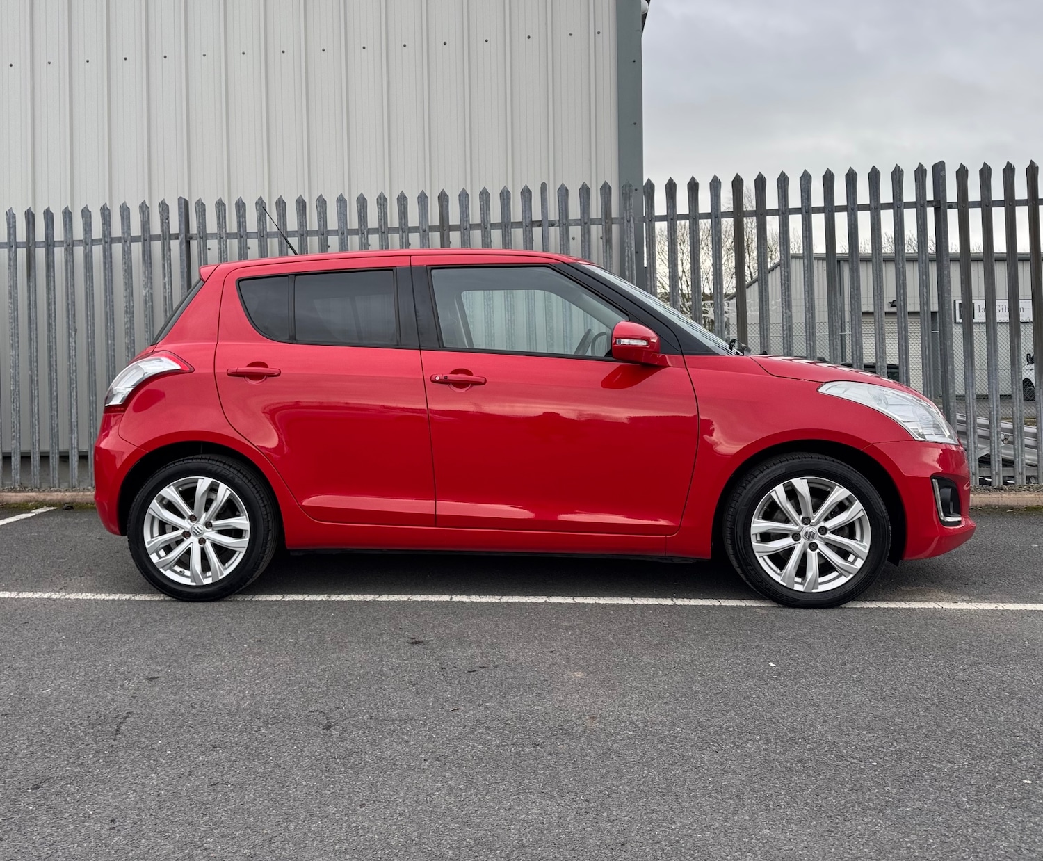 Used Suzuki Swift 2016 for sale - 77668804: Photo 7