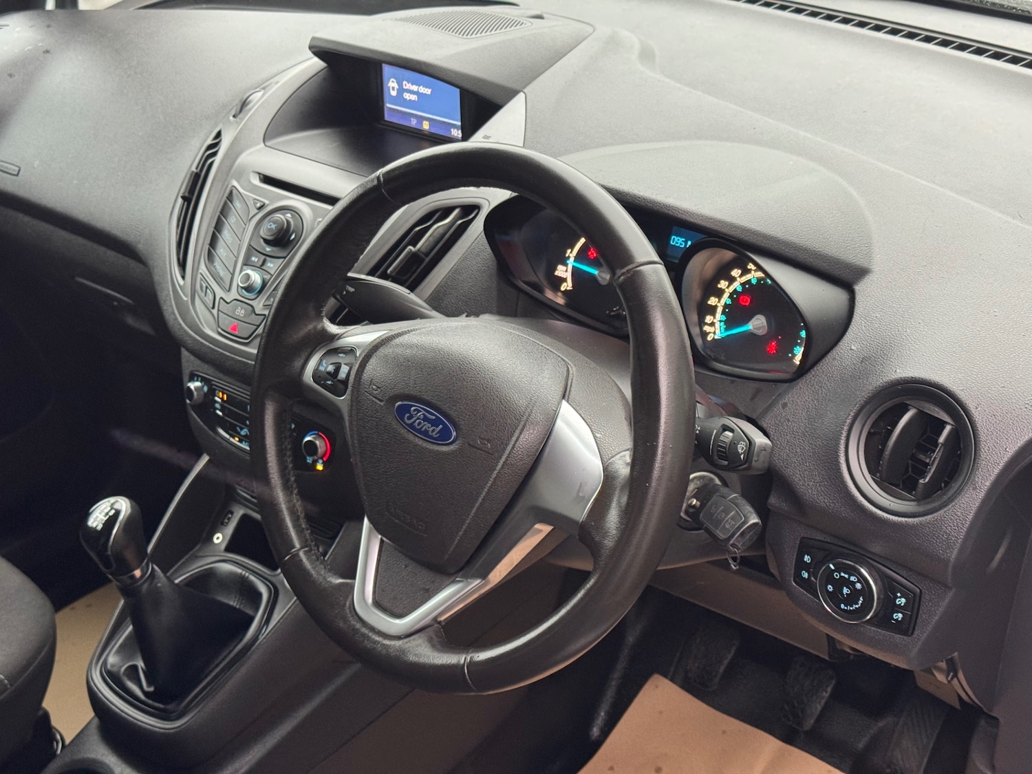 Used Ford Transit Courier 2016 for sale - 76740795: Photo 12