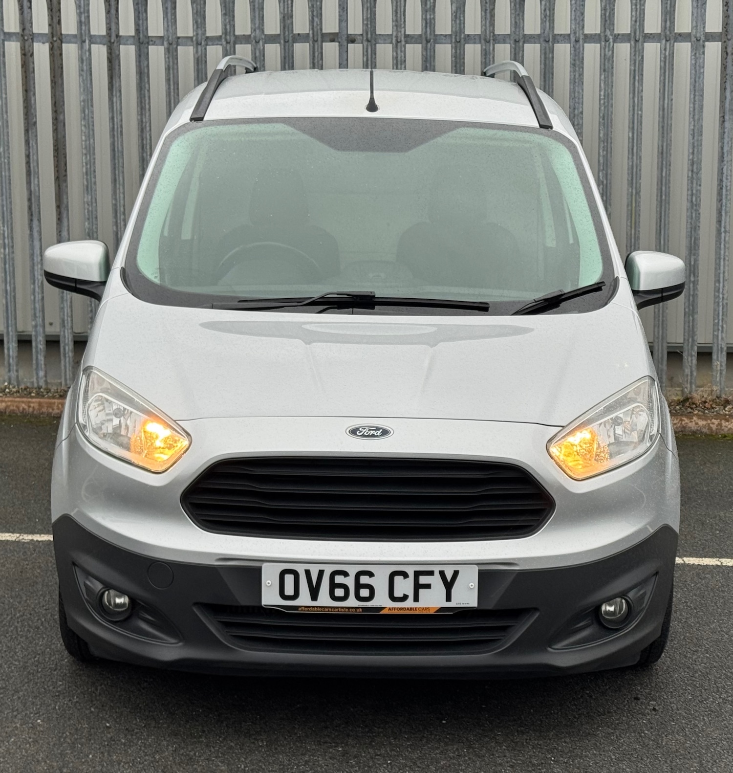 Used Ford Transit Courier 2016 for sale - 76740795: Photo 3