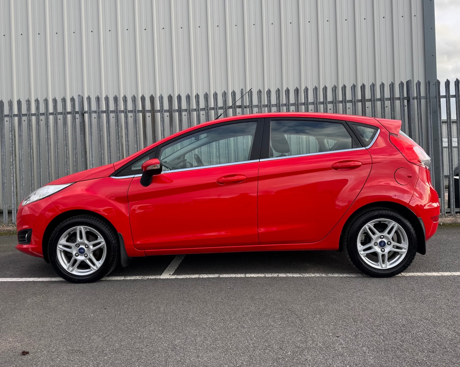 Used Ford Fiesta 2013 for sale - 76911344: Photo 8