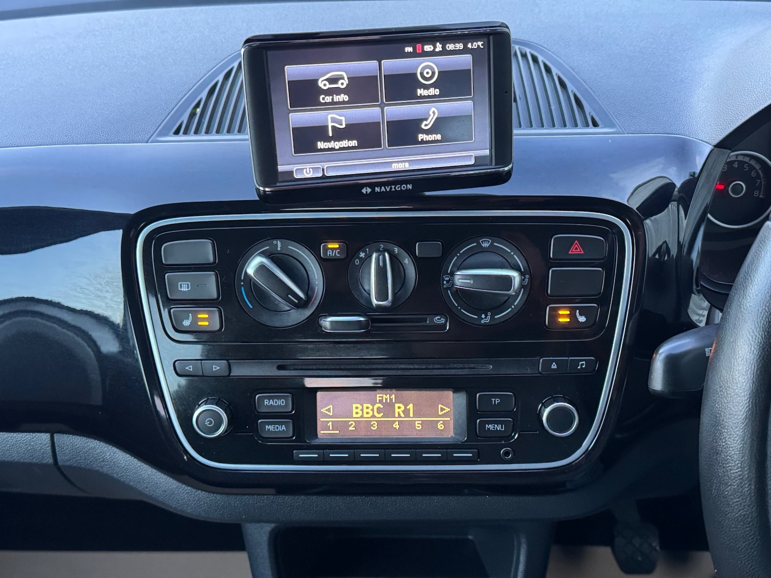 Used Volkswagen up! 2012 for sale - 77201432: Photo 14