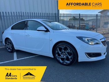 Vauxhall - Insignia