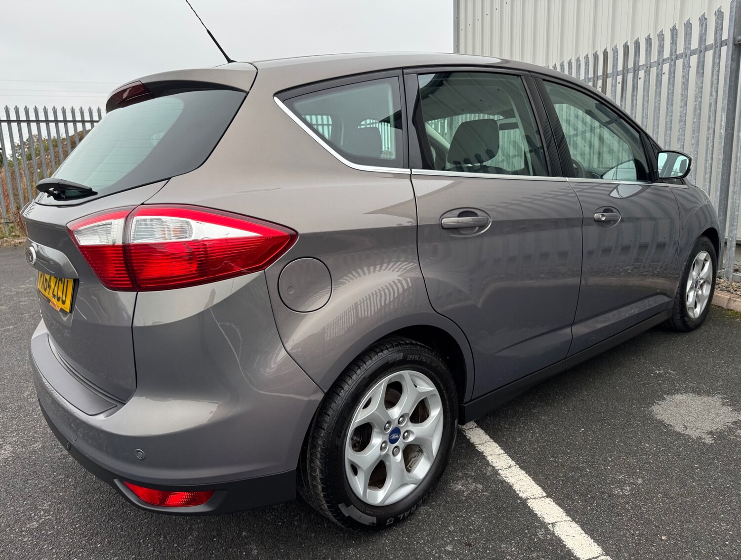 Used Ford C-Max 2014 for sale - 76266305: Photo 5