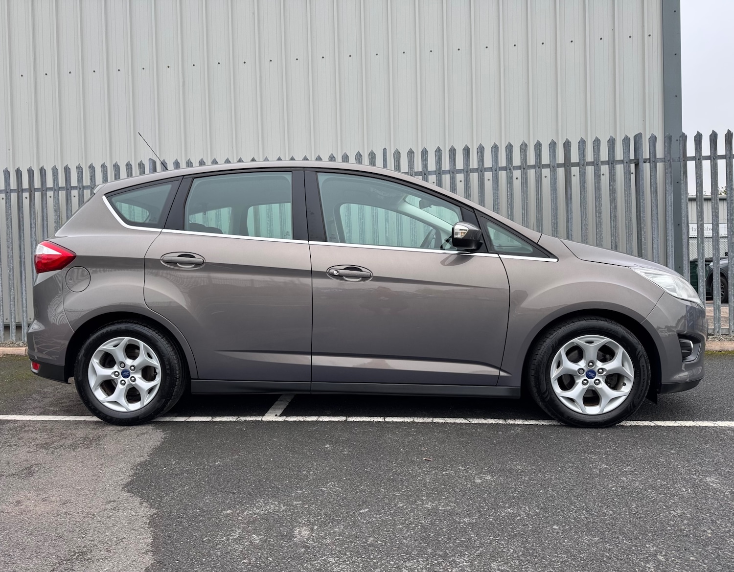 Used Ford C-Max 2014 for sale - 76266305: Photo 7