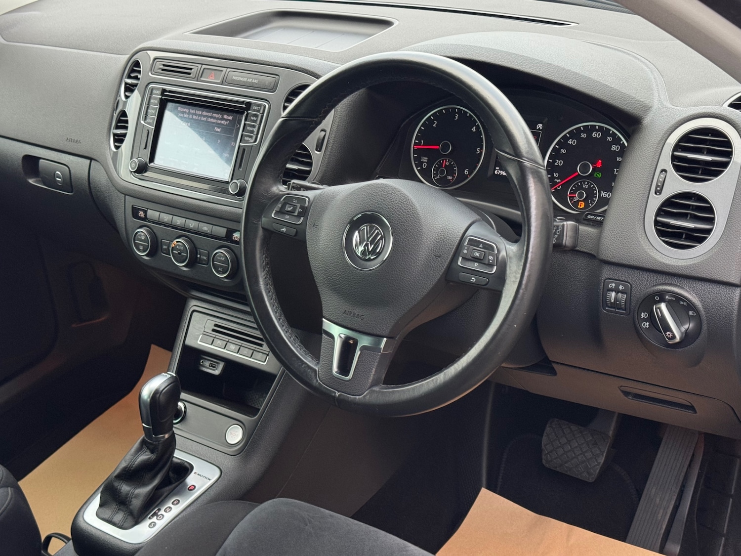 Used Volkswagen Tiguan 2015 for sale - 77055721: Photo 14