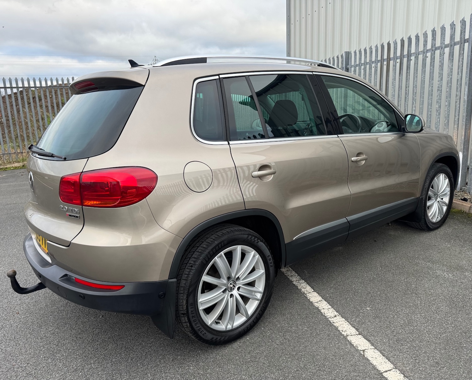 Used Volkswagen Tiguan 2015 for sale - 77055721: Photo 5