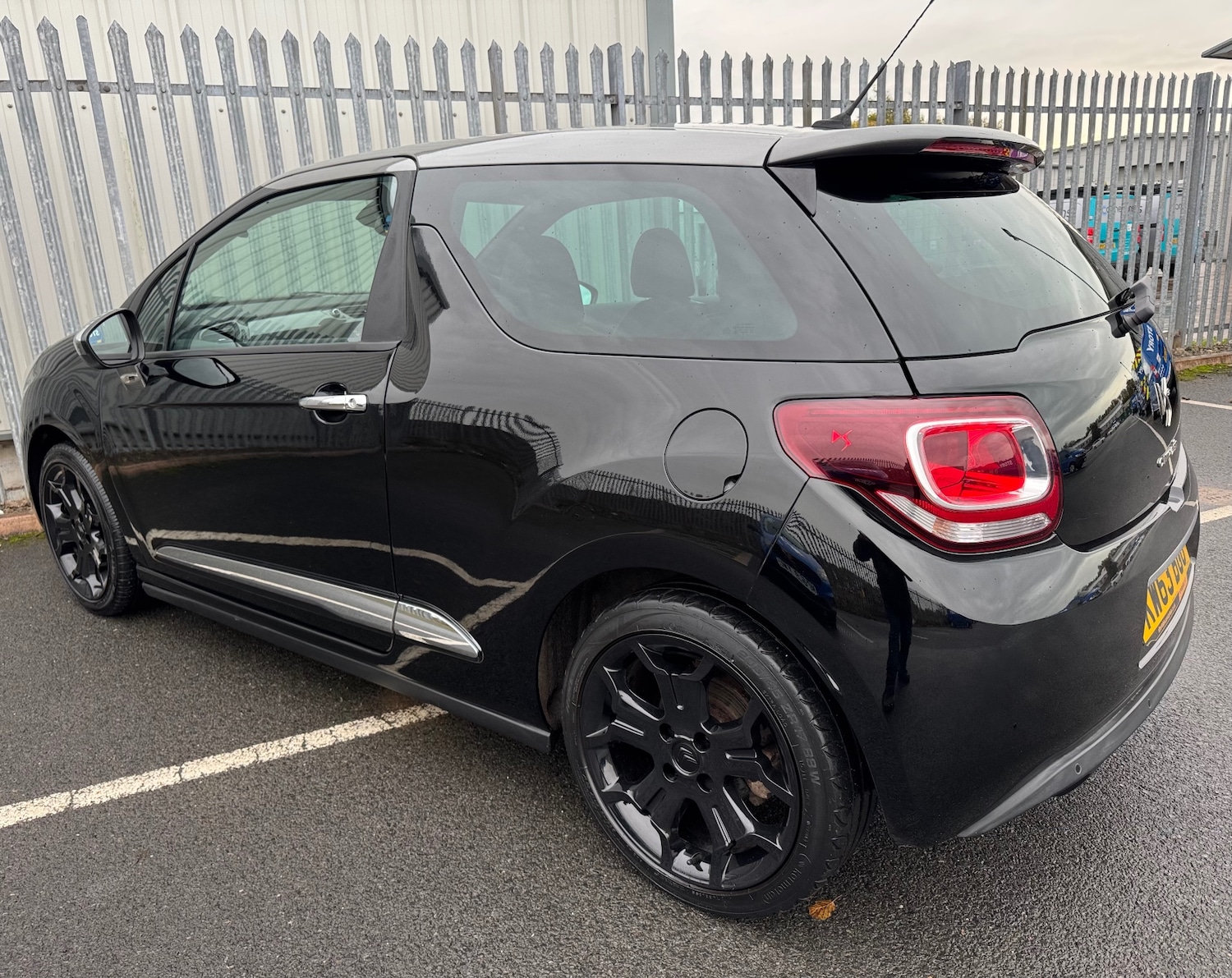 Used Citroen DS3 2014 for sale - 76526538: Photo 4