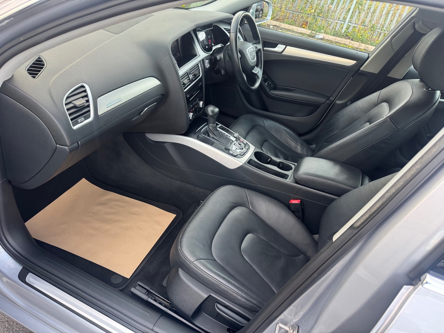 Used Audi A4 2015 for sale - 76358337: Photo 10