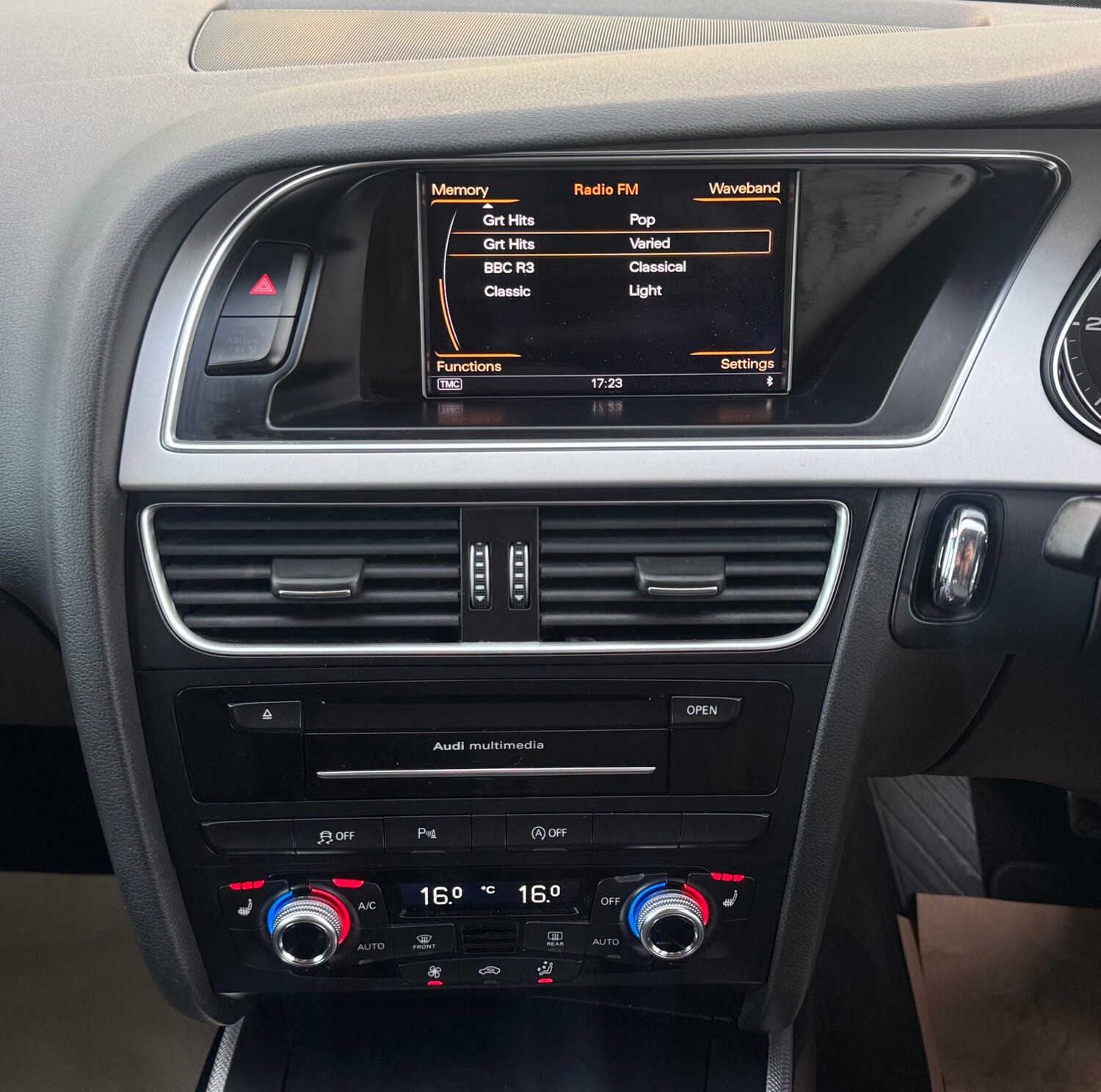 Used Audi A4 2015 for sale - 76358337: Photo 15