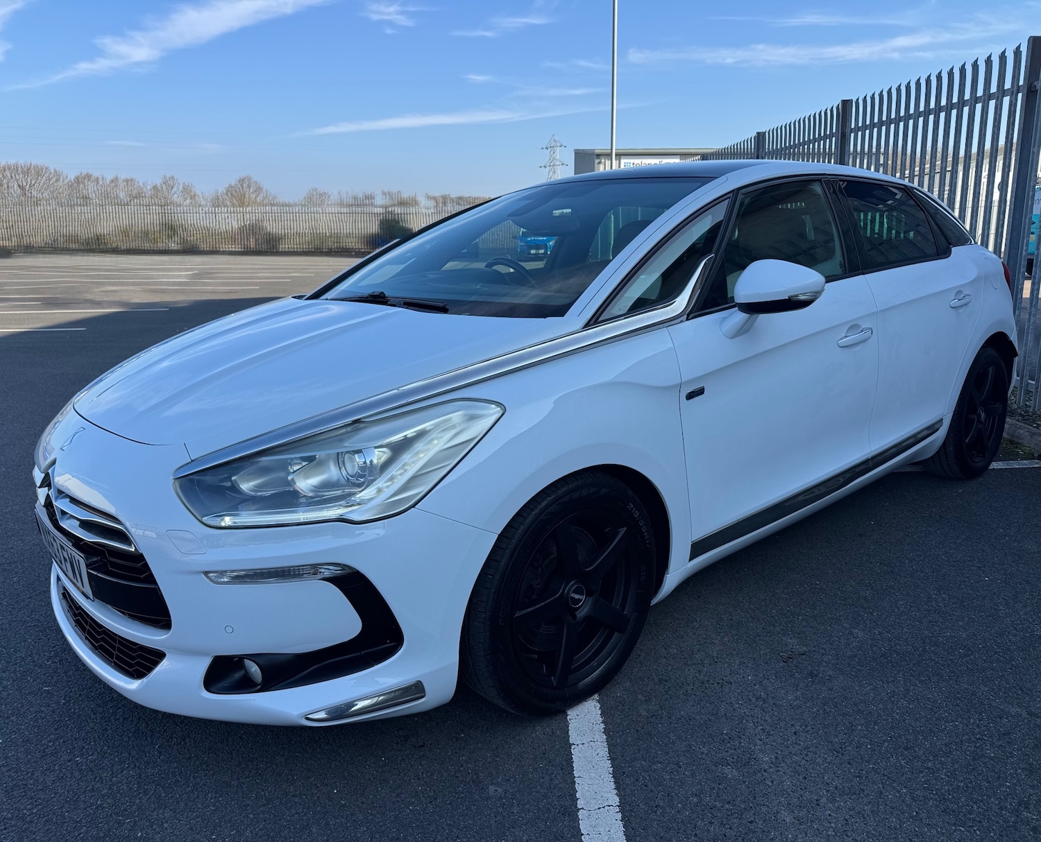 Used Citroen DS5 2013 for sale - 77797305: Photo 2