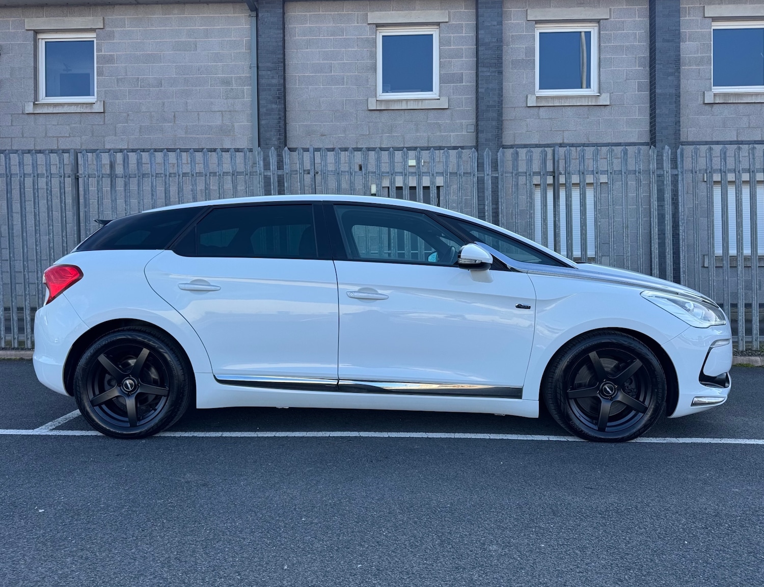 Used Citroen DS5 2013 for sale - 77797305: Photo 7