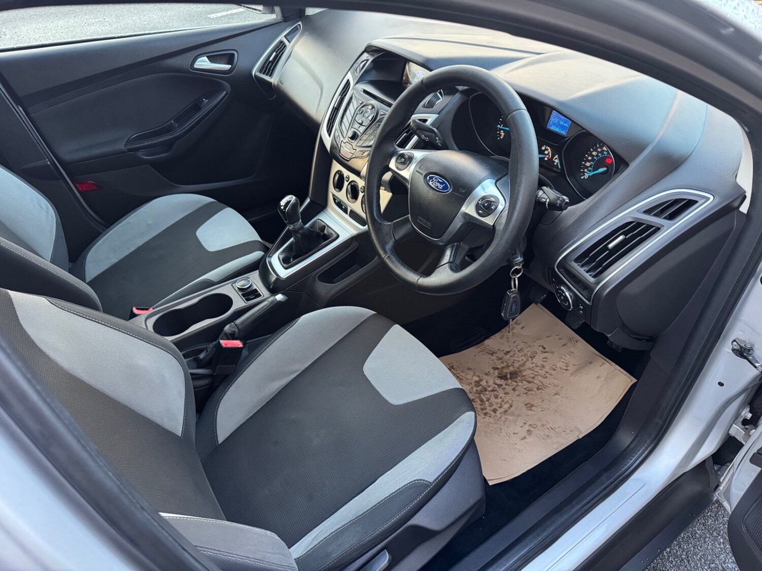 Used Ford Focus 2013 for sale - 76618541: Photo 9