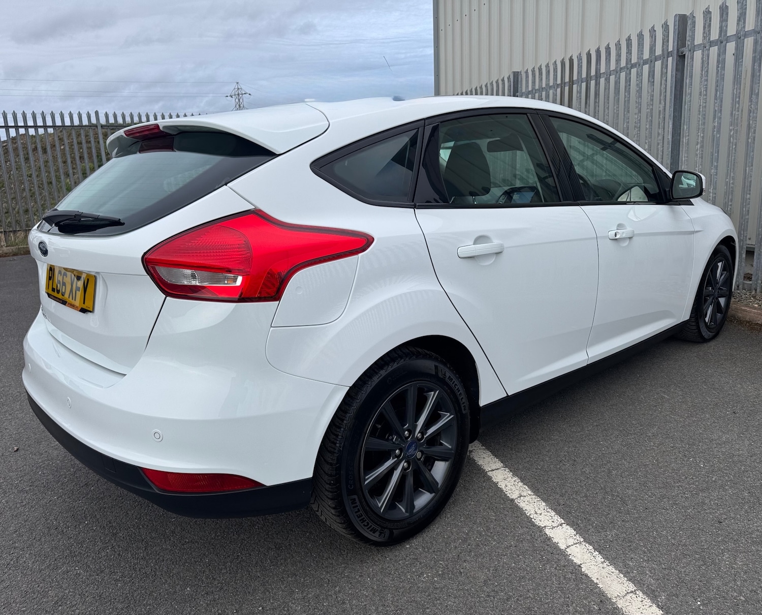 Used Ford Focus 2017 for sale - 78031354: Photo 5