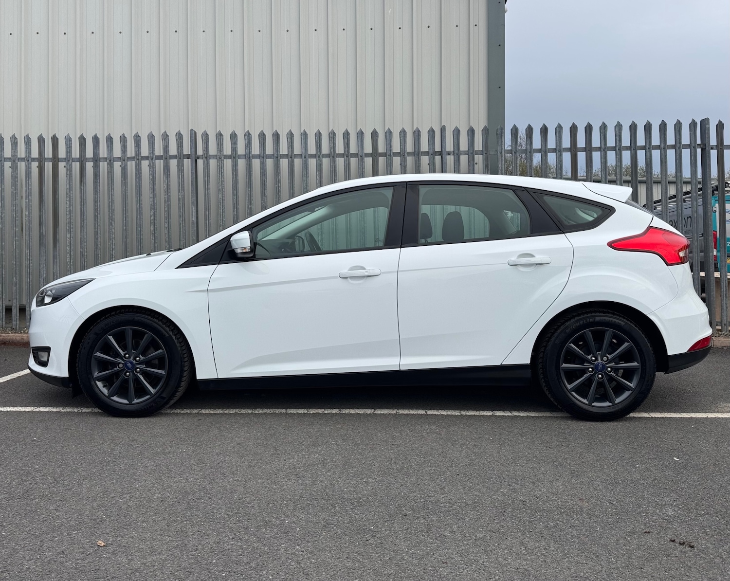 Used Ford Focus 2017 for sale - 78031354: Photo 8