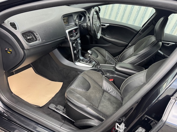 Used Volvo V40 2014 for sale - 76322543: Photo 10