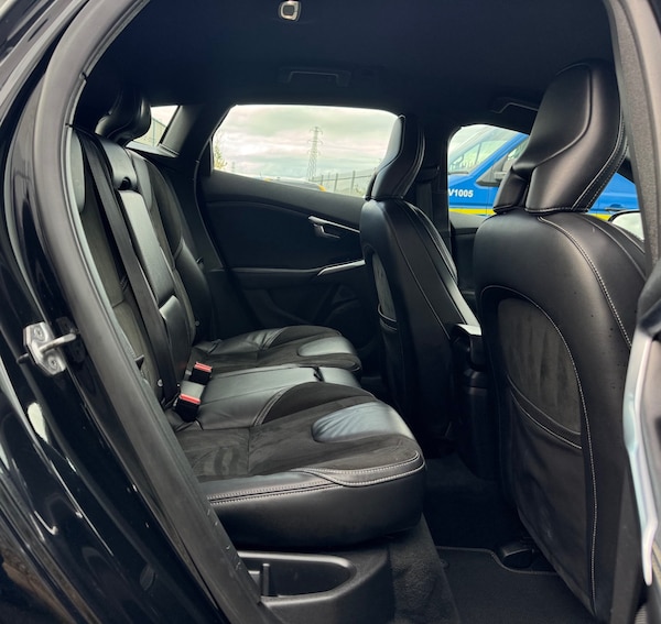 Used Volvo V40 2014 for sale - 76322543: Photo 12