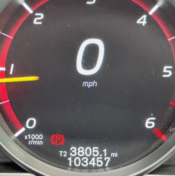 Used Volvo V40 2014 for sale - 76322543: Photo 17
