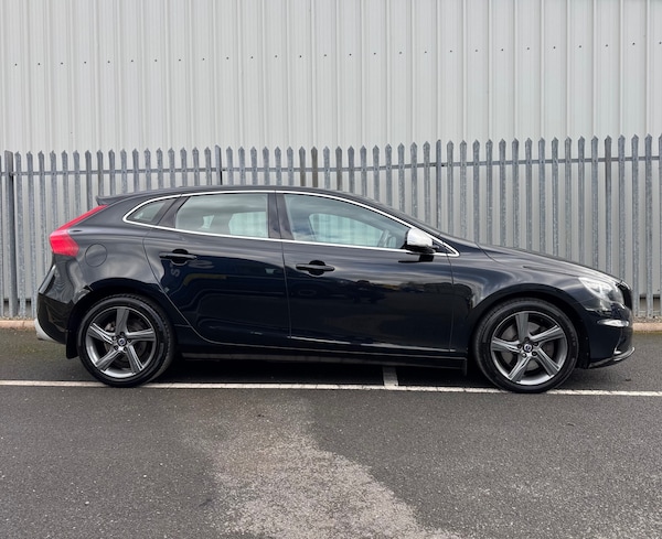 Used Volvo V40 2014 for sale - 76322543: Photo 7