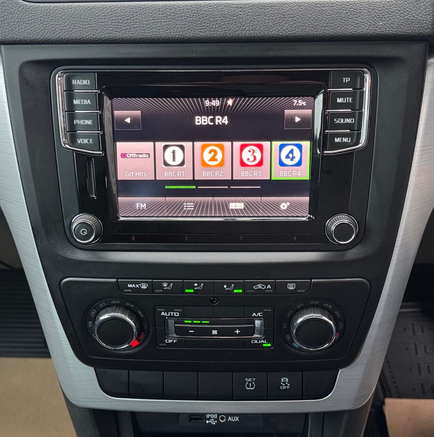 Used Skoda Yeti 2015 for sale - 77038656: Photo 15