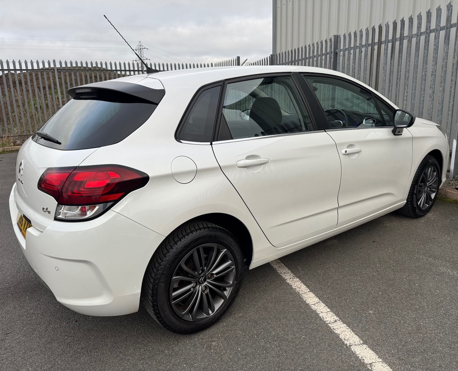 Used Citroen C4 2016 for sale - 77065515: Photo 5