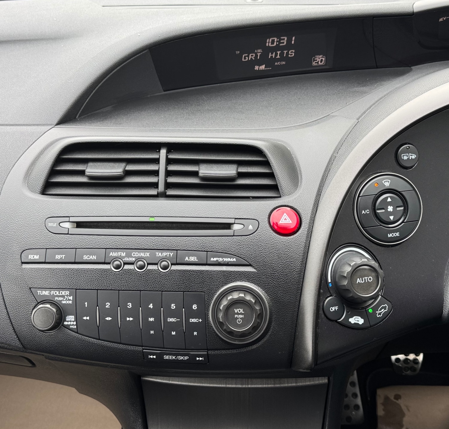 Used Honda Civic 2011 for sale - 78124677: Photo 15