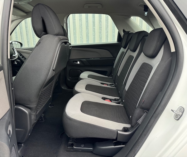 Used Citroen C4 Picasso 2015 for sale - 76185888: Photo 11