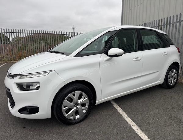 Used Citroen C4 Picasso 2015 for sale - 76185888: Photo 2