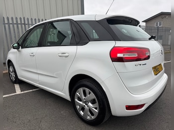 Used Citroen C4 Picasso 2015 for sale - 76185888: Photo 4