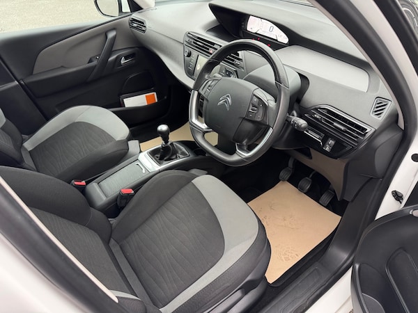 Used Citroen C4 Picasso 2015 for sale - 76185888: Photo 9