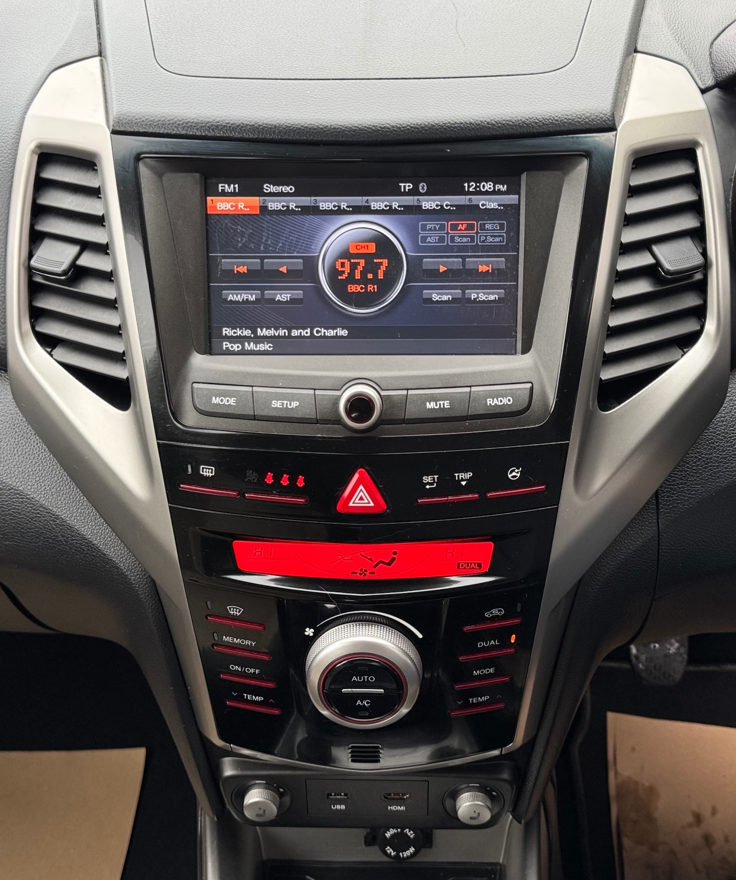 Used Ssangyong Tivoli 2016 for sale - 76725271: Photo 15