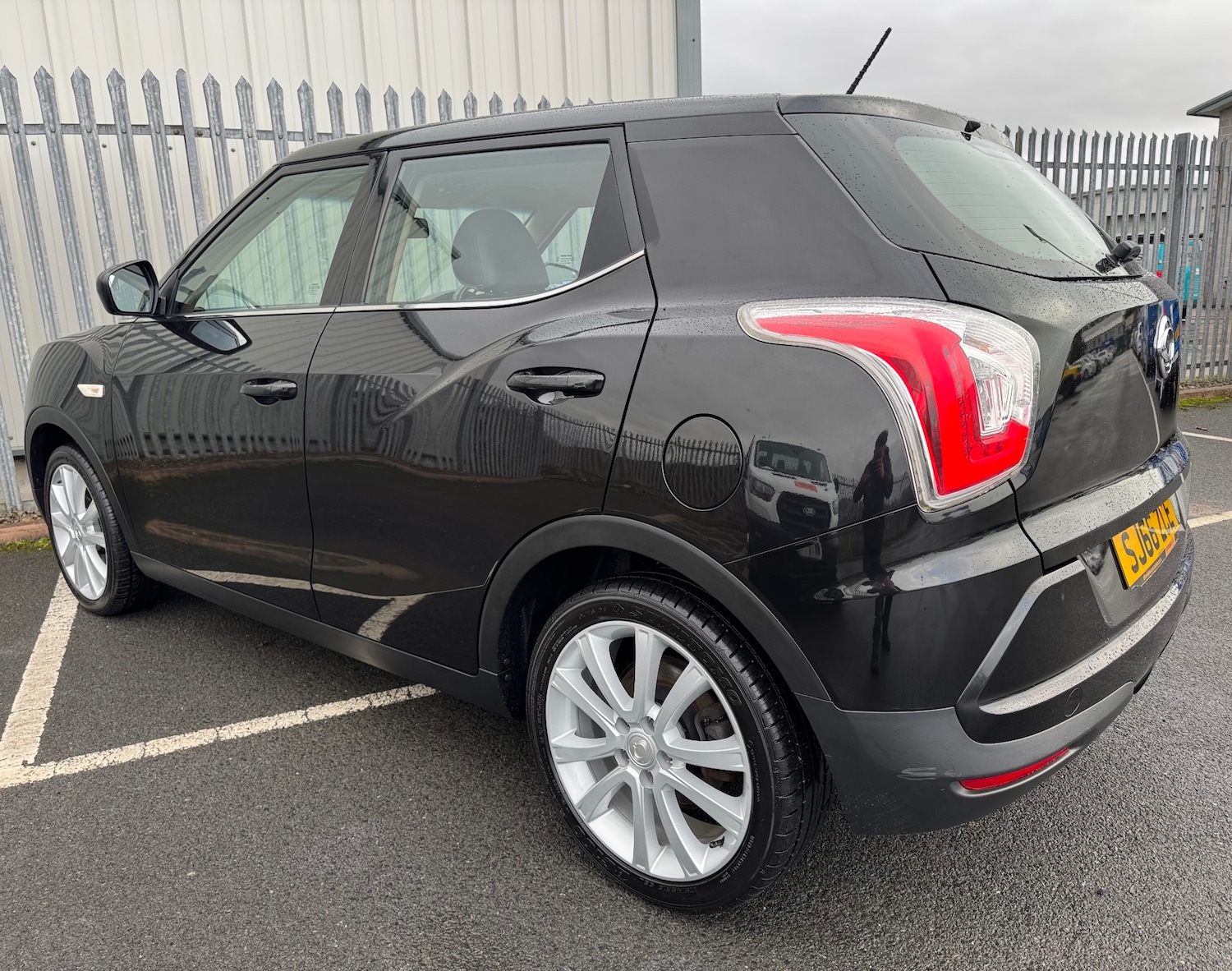 Used Ssangyong Tivoli 2016 for sale - 76725271: Photo 4