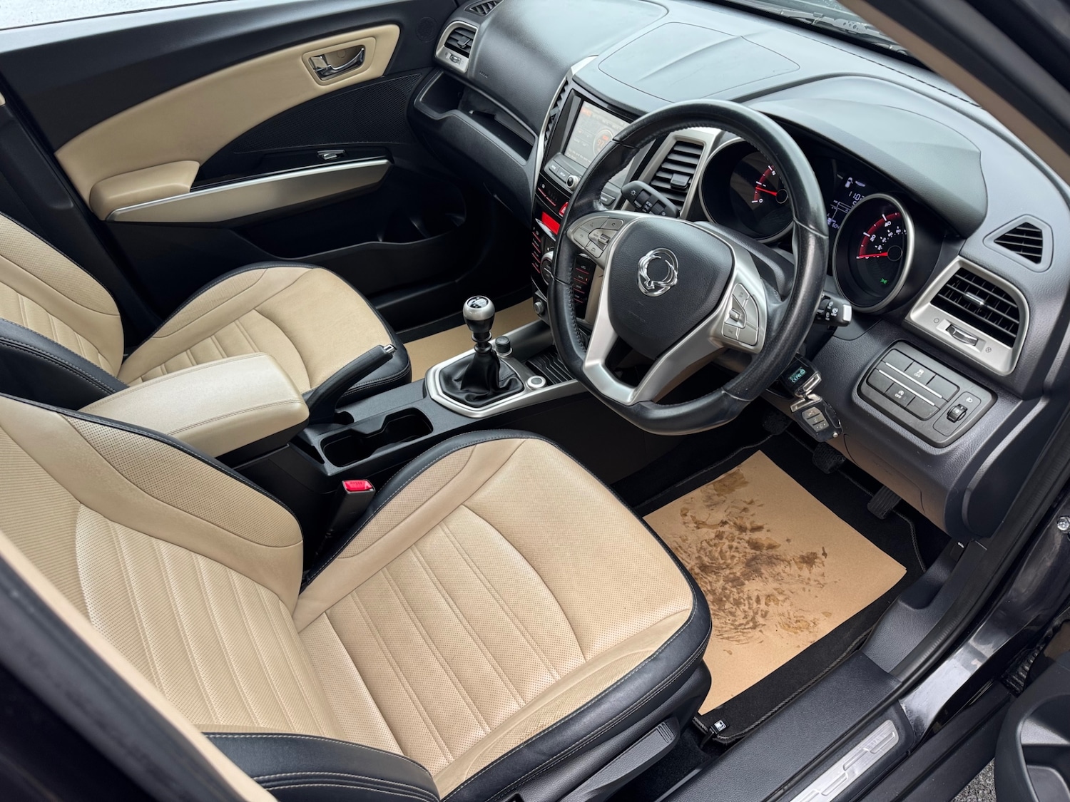 Used Ssangyong Tivoli 2016 for sale - 76725271: Photo 9