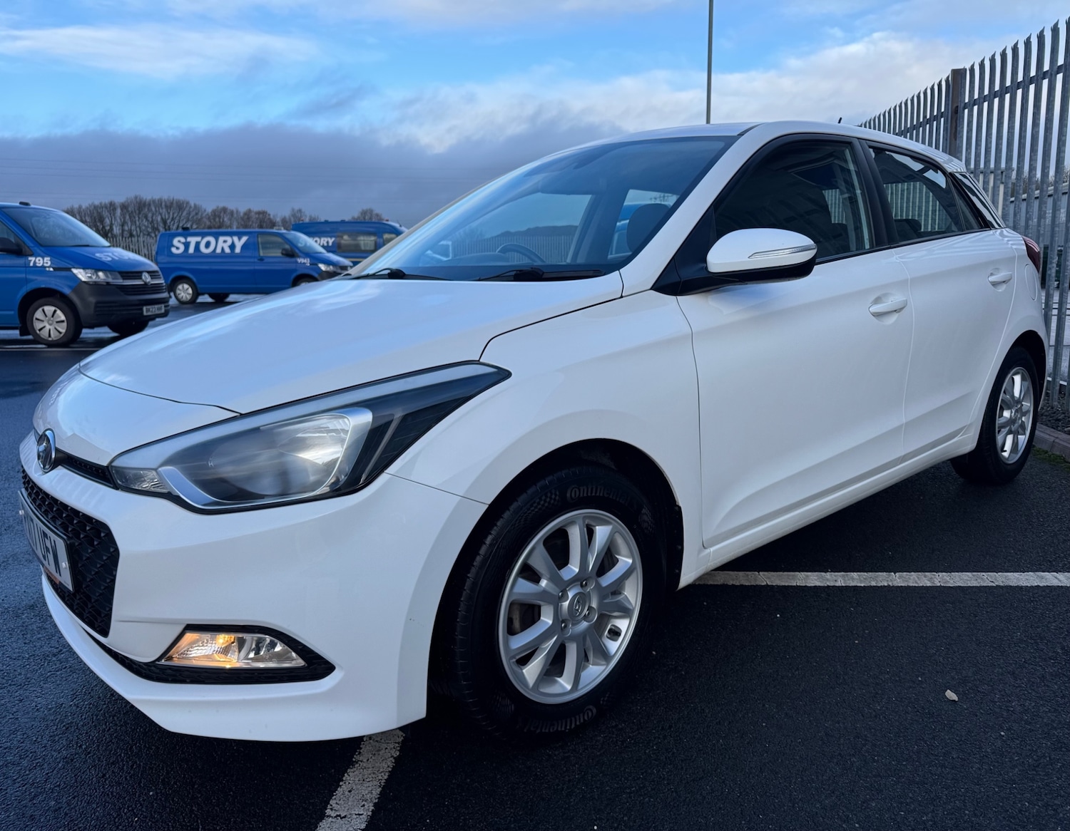 Used Hyundai i20 2017 for sale - 76847035: Photo 2