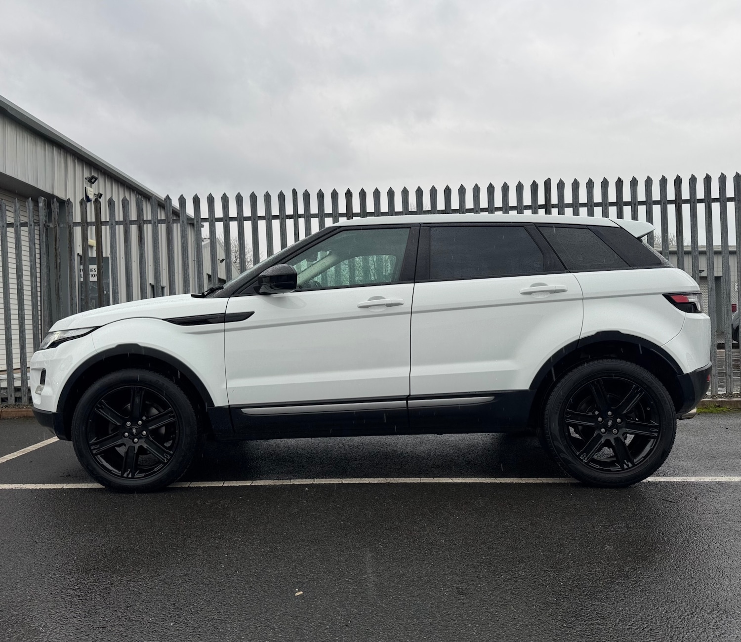 Used Land Rover Range Rover Evoque 2015 for sale - 77289281: Photo 8