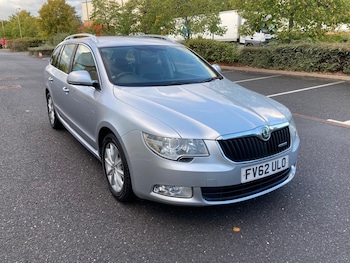 Used Skoda Superb 2012 for sale - 75974833: Photo