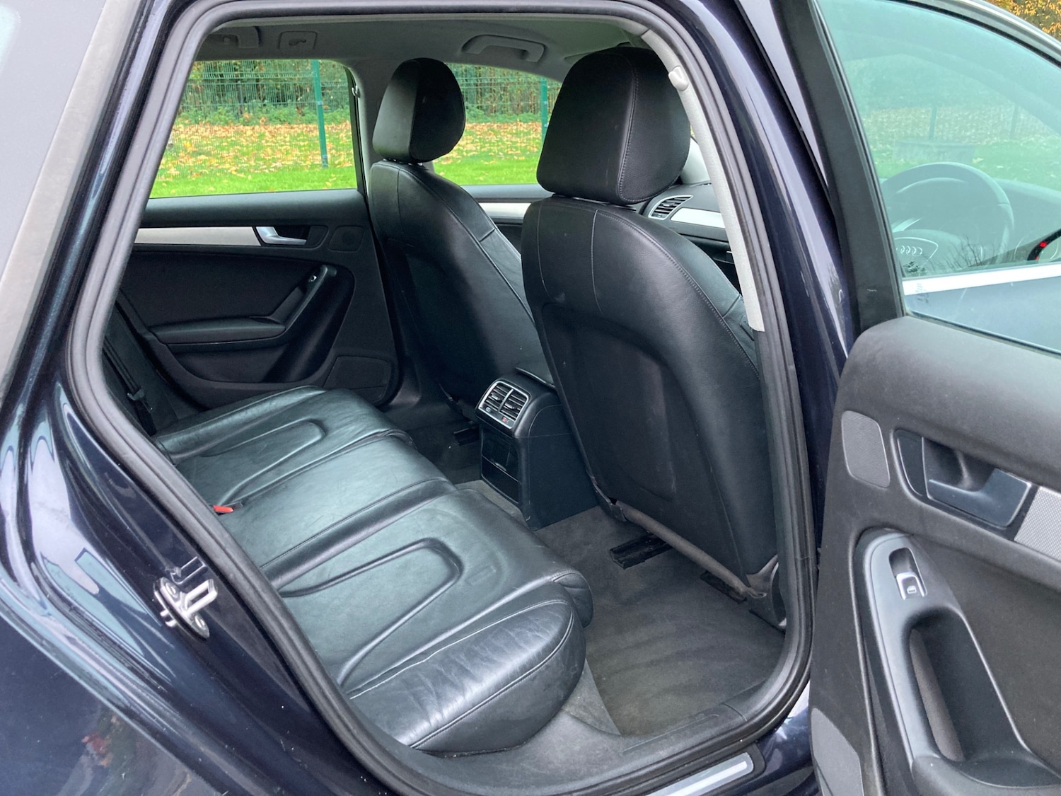 Used Audi A4 2014 for sale - 76511128: Photo 15