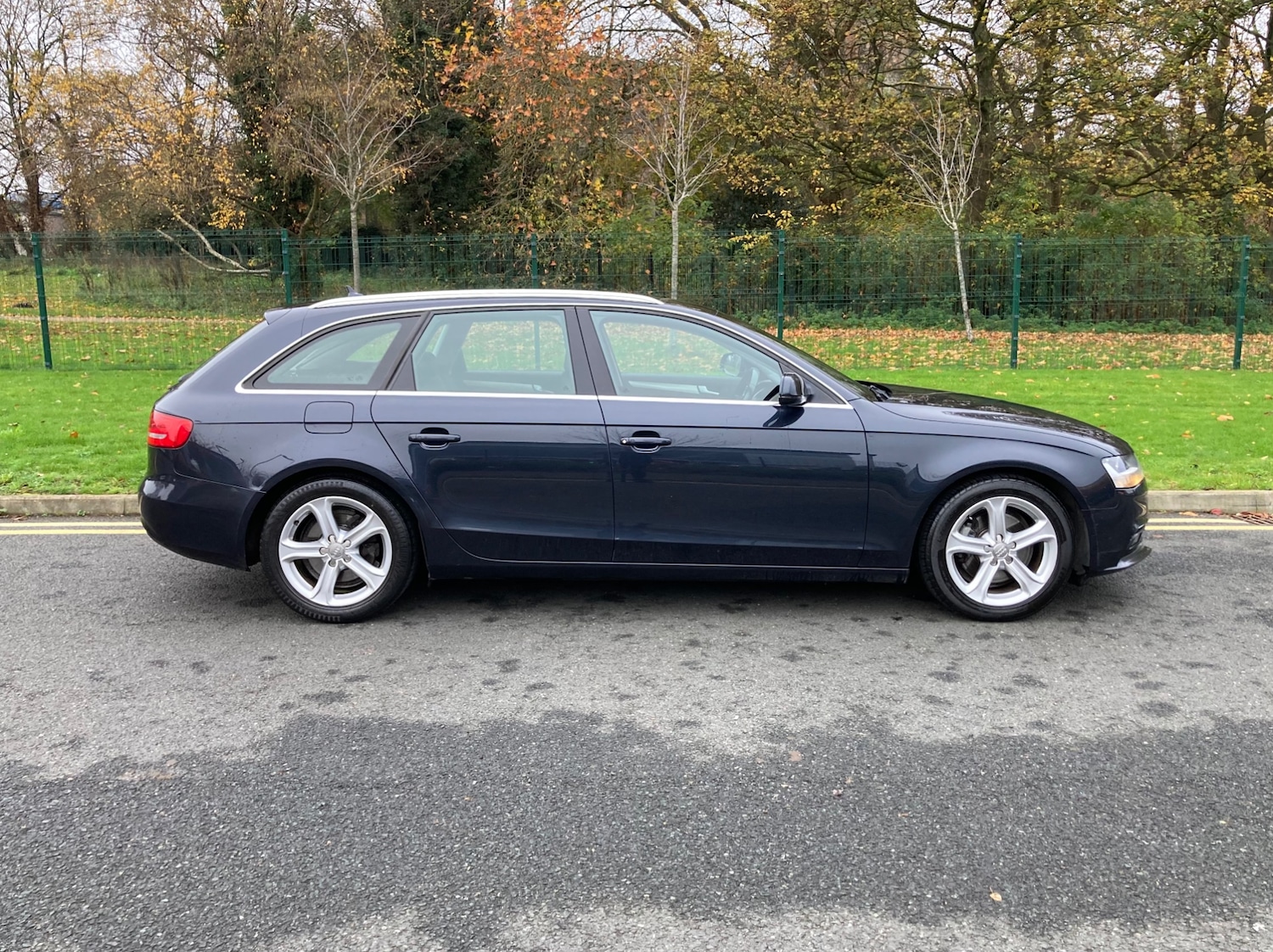 Used Audi A4 2014 for sale - 76511128: Photo 5
