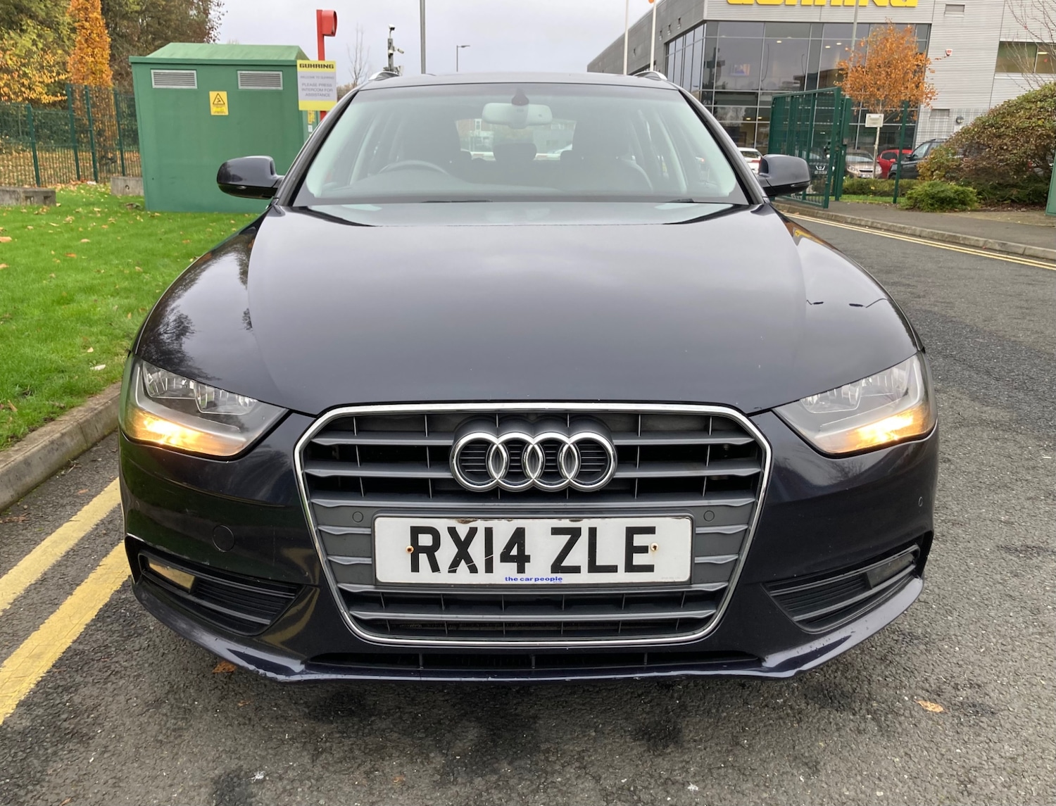 Used Audi A4 2014 for sale - 76511128: Photo 7