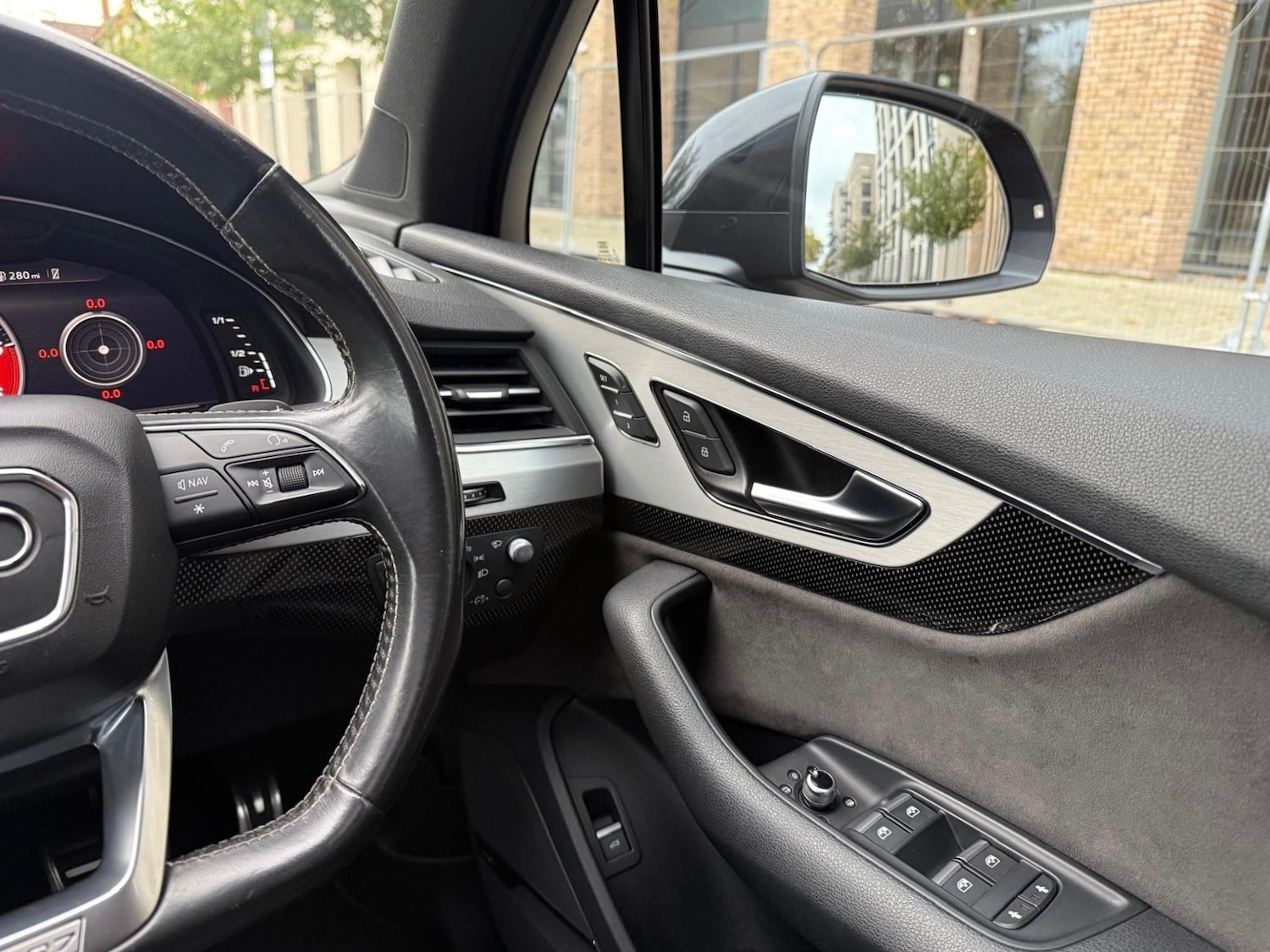 Used Audi Q7 2017 for sale - 76638069: Photo 20