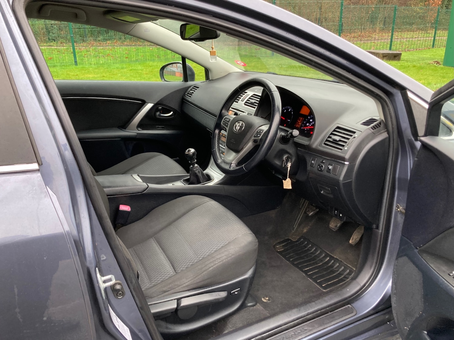 Used Toyota Avensis 2011 for sale - 77288818: Photo 12