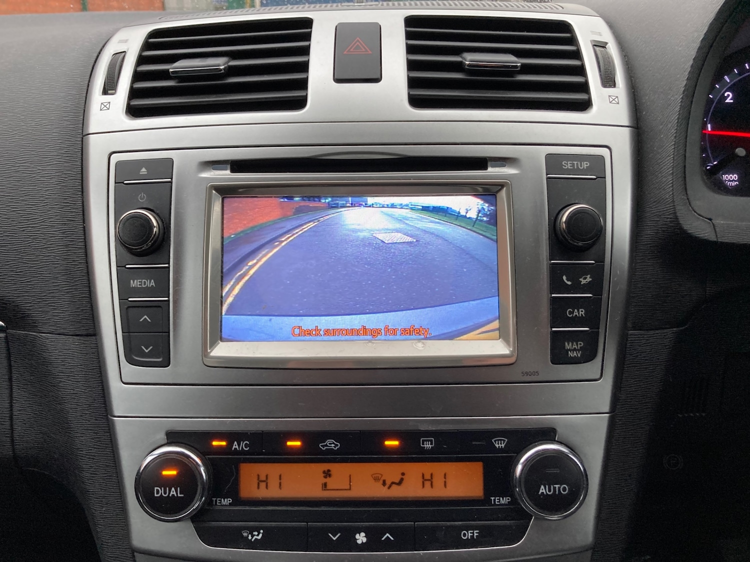 Used Toyota Avensis 2011 for sale - 77288818: Photo 18