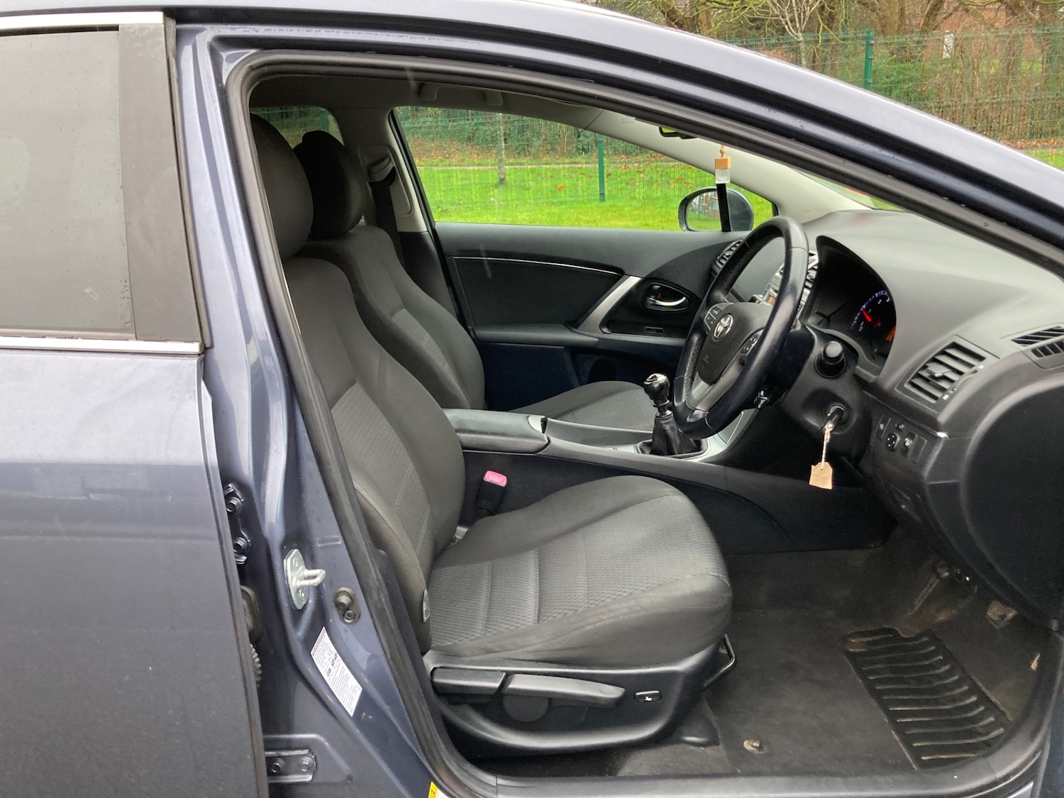 Used Toyota Avensis 2011 for sale - 77288818: Photo 24