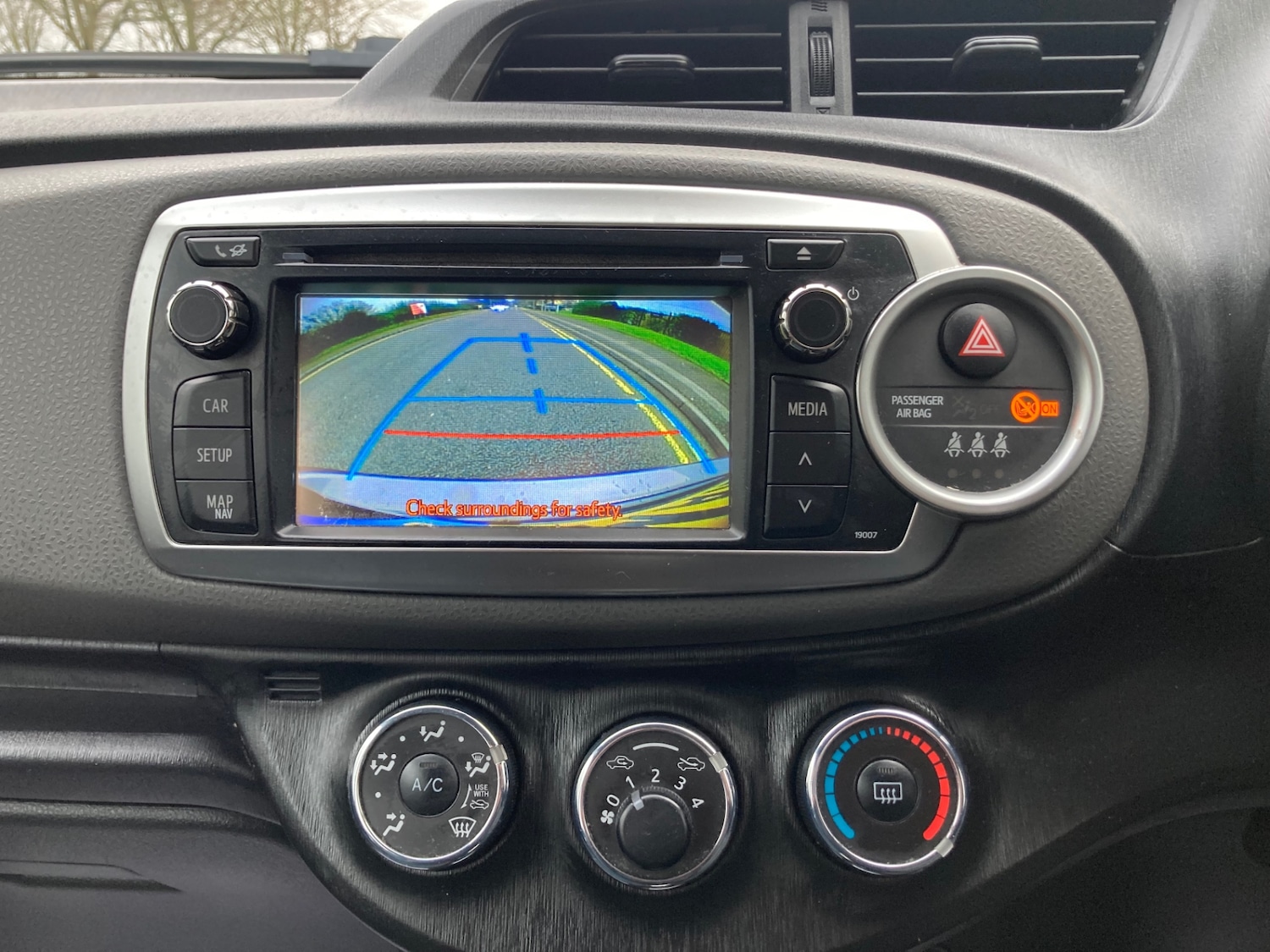 Used Toyota Yaris 2012 for sale - 77371111: Photo 17