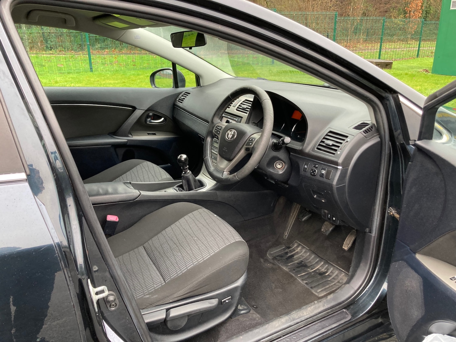 Used Toyota Avensis 2010 for sale - 77288784: Photo 12